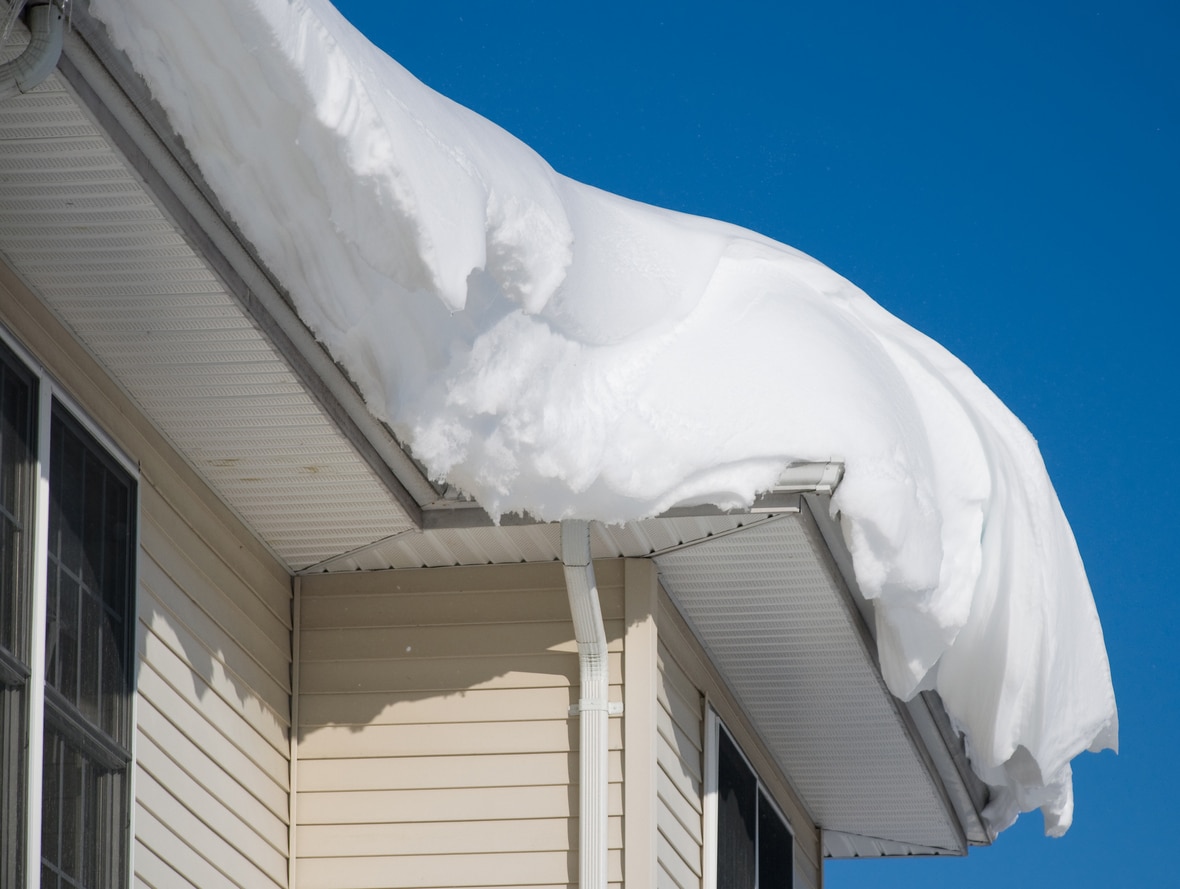 Snow on Roof, Des Moines Area Roofing inspection and repairs